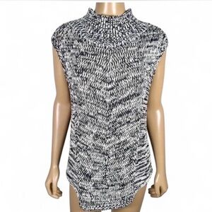 White House Black Market Navy Blue and White Knit Tunic